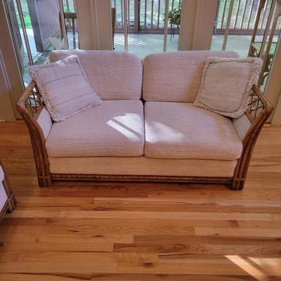 Loveseat with a Bamboo Frame & Accent Pillows (LR-DW)