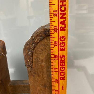 Primitive Antique Cobbler's Vise Spool Winder