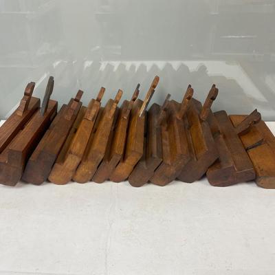 Lot of 12 Wooden Moulding Trim Planes Curved Blade Woodworking Hand Tools
