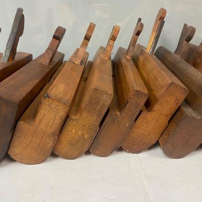 Lot of 12 Wooden Moulding Trim Planes Curved Blade Woodworking Hand Tools