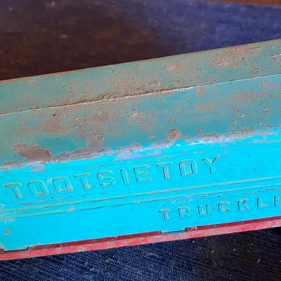 Vintage Smoky Cap Gun & Tootsie Toy Trailer