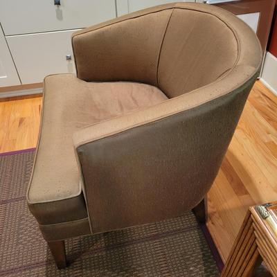 MCM Barrel Style Chair (S-DW)