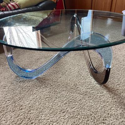 L1- acrylic table w/glass top