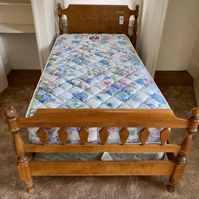 Solid wood twin bed