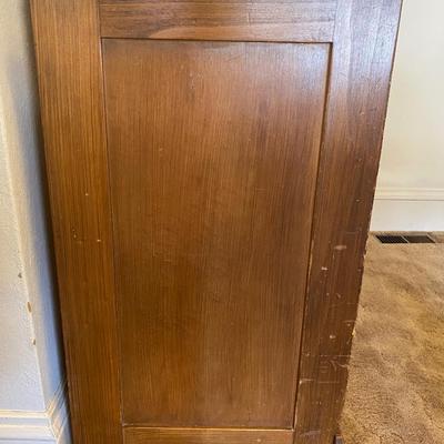 Vintage 8 drawer dresser