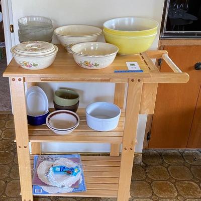Kitchen cart w vintage household items Pyrex