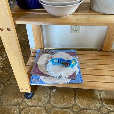 Kitchen cart w vintage household items Pyrex