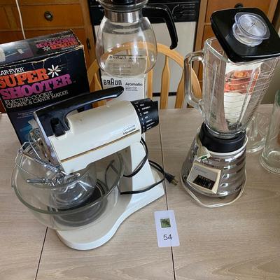 Assorted kitchen appliances vintage blender