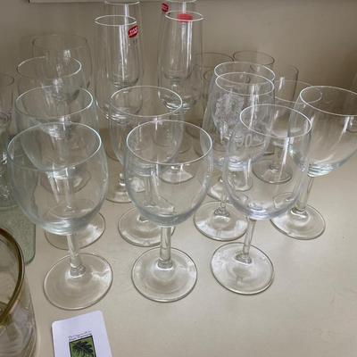 Lot vintage glassware