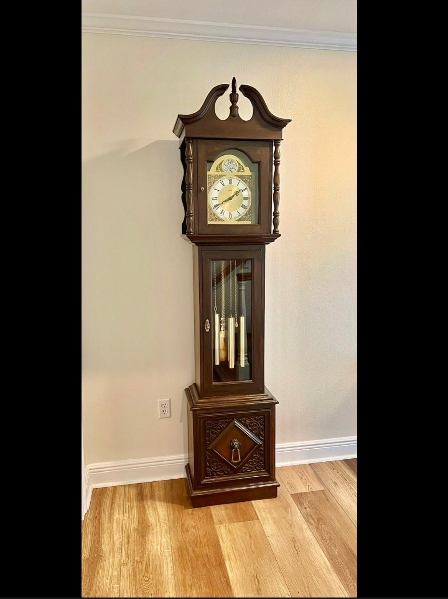 EMPEROR CLOCK CO Grandfather Clock Chimes Every 15 Minutes