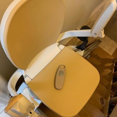 12â€™ Acorn Power Chair Lift System w/Remote