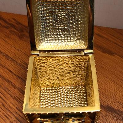 Wendy Reed Designs - HENRIETTA -Lot 296