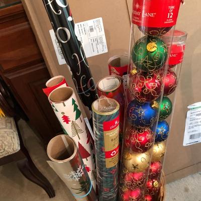 *MEGA* Christmas Lot: Ribbons,Tags,Wrap,Lights,Ornaments,Tree Skirt & More - Lot 297