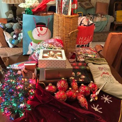 *MEGA* Christmas Lot: Ribbons,Tags,Wrap,Lights,Ornaments,Tree Skirt & More - Lot 297