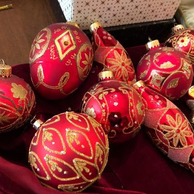 *MEGA* Christmas Lot: Ribbons,Tags,Wrap,Lights,Ornaments,Tree Skirt & More - Lot 297