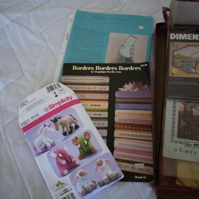 Lot of sewing items Patterns