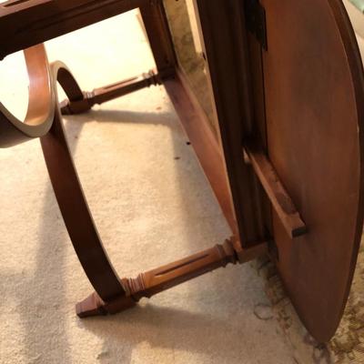 Drop Leaf Coffee Table -Lot 400