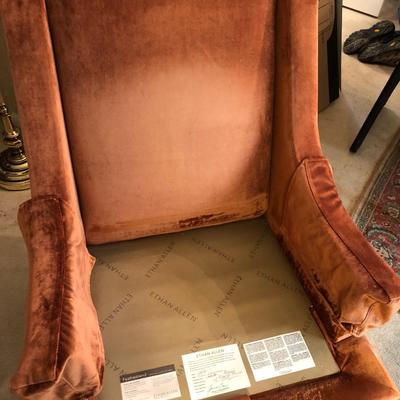 Ethan Allen Featherblend Chair & Pillow -Lot 401