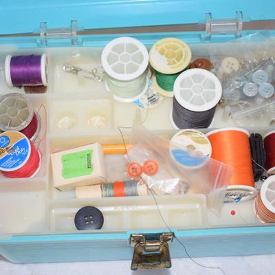 Sewing box w/ Buttonholer attachment
