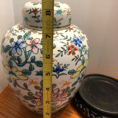 Ginger Jar with Lid & Stand -Lot 402