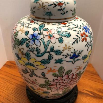Ginger Jar with Lid & Stand -Lot 402