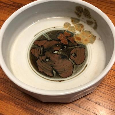 Vintage Pottery Signed - Lot 407