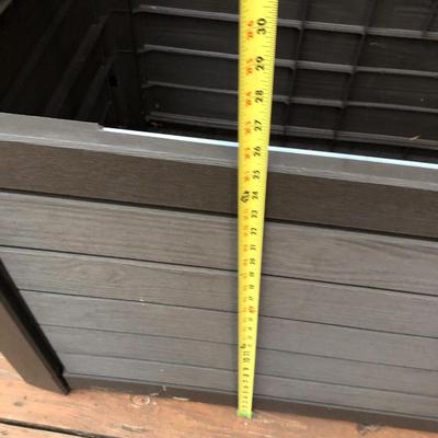 Keter Resin Outdoor Deck Box 165 Gallon -Lot 409