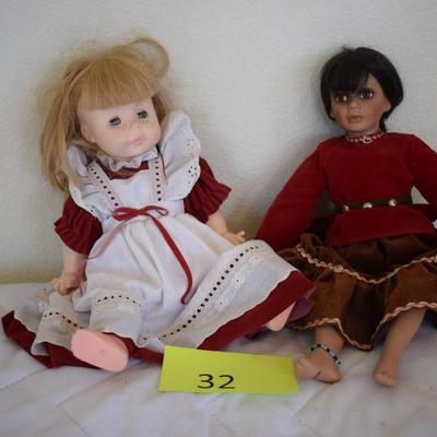 Lot of 2 Dolls