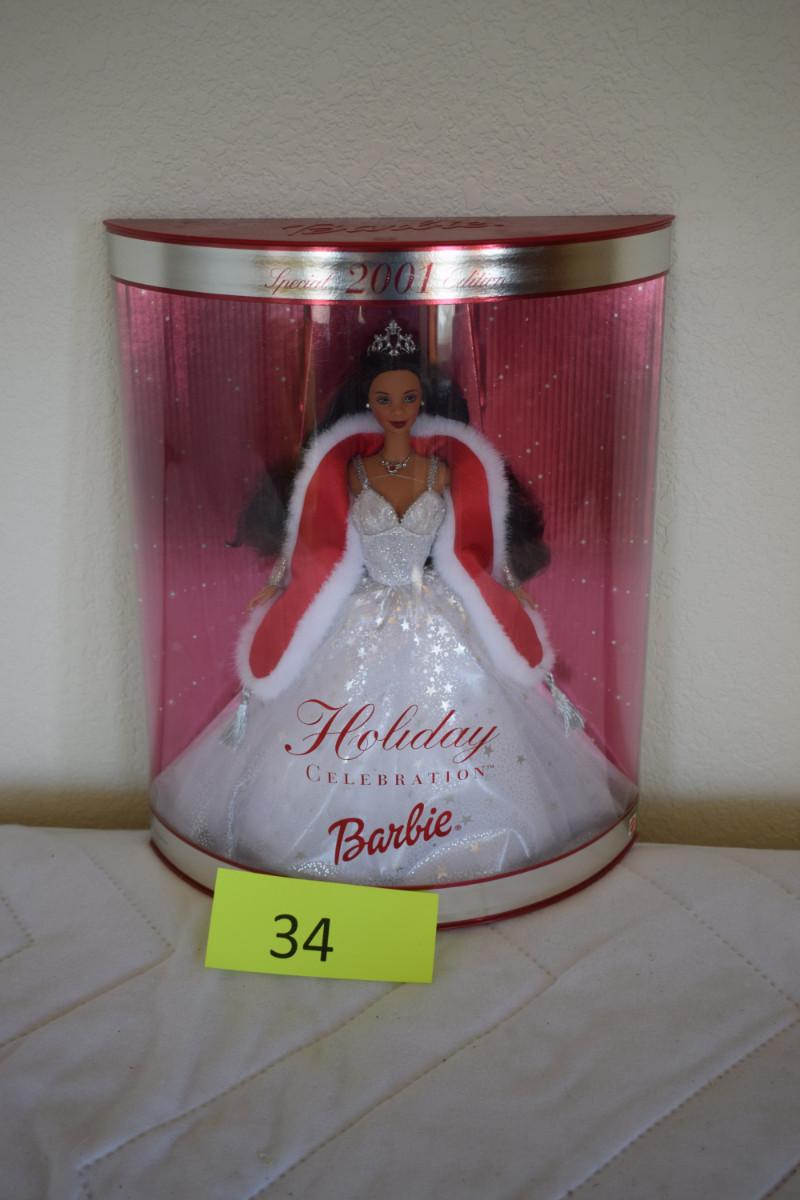Holiday Barbie 2001 NIB | EstateSales.org
