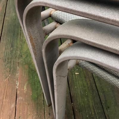 Round Patio Table & 4 Stackable Chairs -Lot 410