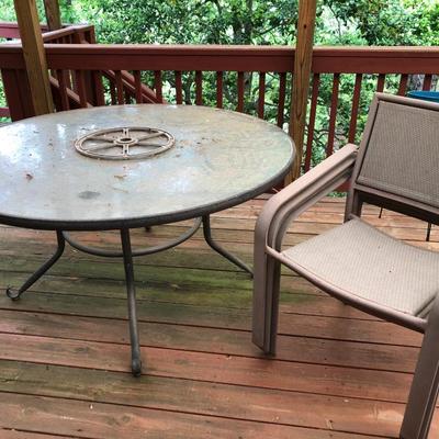 Round Patio Table & 4 Stackable Chairs -Lot 410