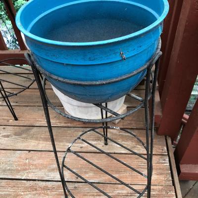 Three Plant Pots & Two Plant Stands -Lot 412