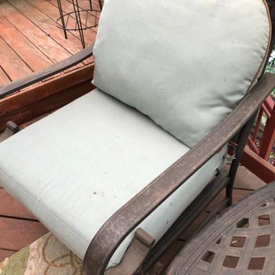 Hampton Bay 3-Piece Patio Set -Lot 413