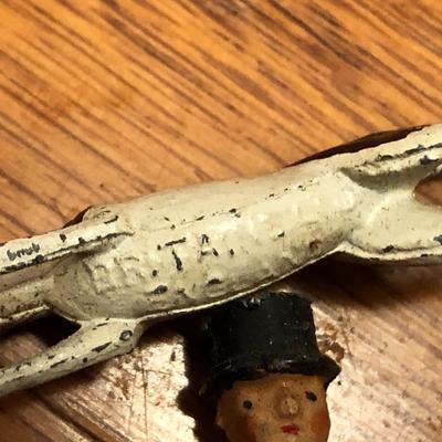 Antique Miniature Metal Figurines (England) + VTG H&G Ashtray (Germany) - Hunting  -Lot 415