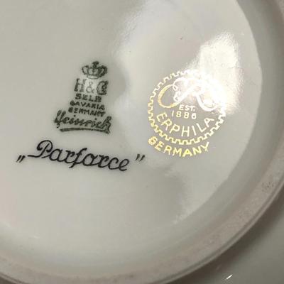 Antique Miniature Metal Figurines (England) + VTG H&G Ashtray (Germany) - Hunting  -Lot 415