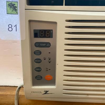Working Zenith wall air conditioning unit