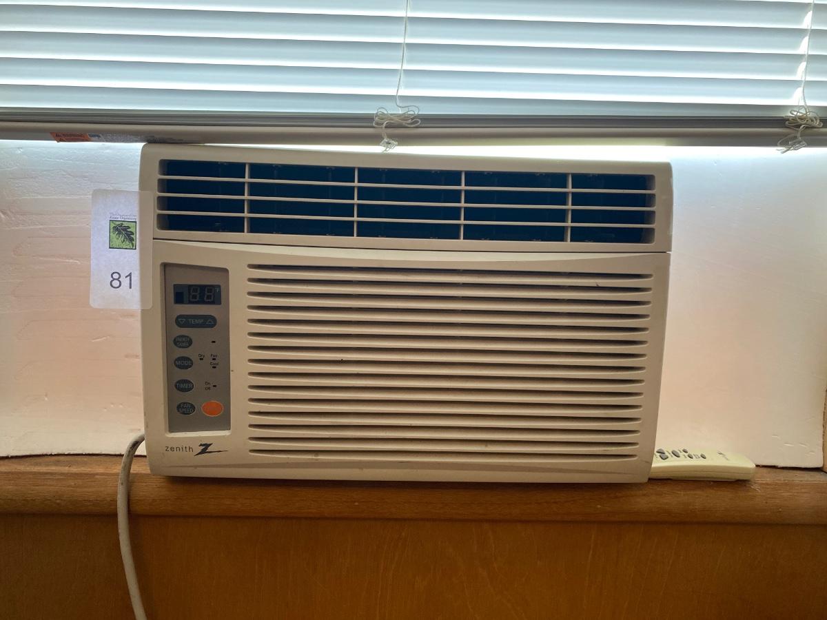 Working Zenith wall air conditioning unit