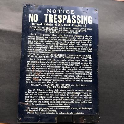 RAILROAD SIGN