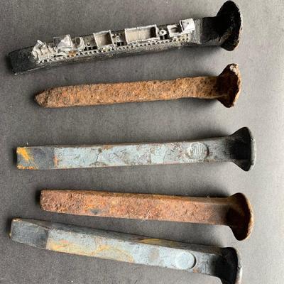 RAILROAD SPIKES