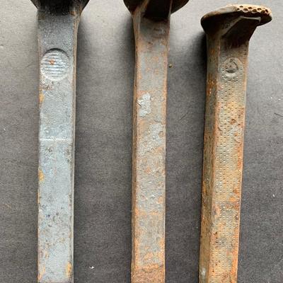 RAILROAD SPIKES