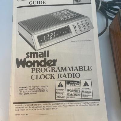 Vintage Retro Small Wonder Programmable AM/FM Clock Radio