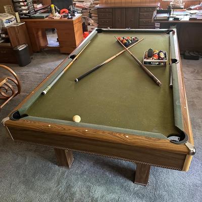 Pool table