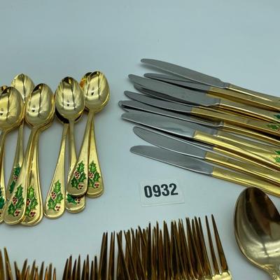 Holly berry flatware