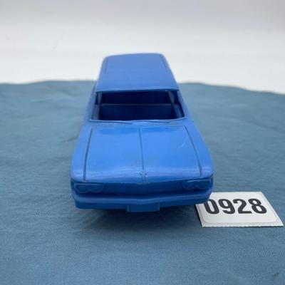 Bear lake lodge blue plastic car