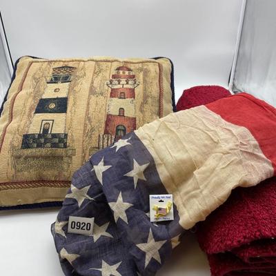 Patriotic-pillow, material, pin