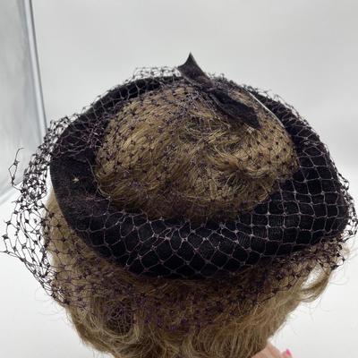 Pillbox hat