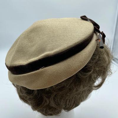 Pillbox hat