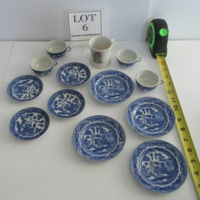 Child's Vintage Japan Blue Willow Dishes