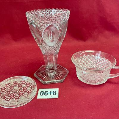Assorted glass pieces