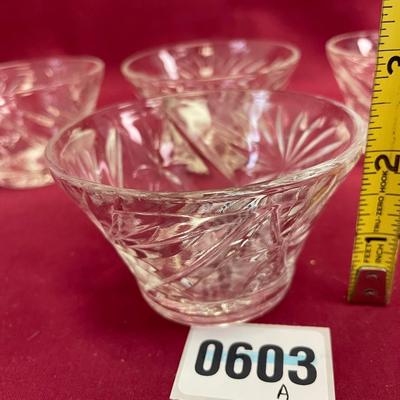 Set of 4/Star of David/custard fruit tapered bowl